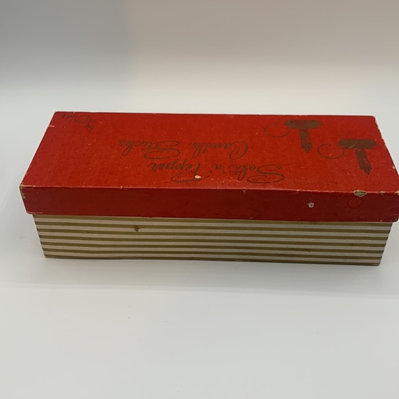 Vintage Daily & Christening Salt and Pepper Candle Sticks by Dave’s - Picture 6 of 10